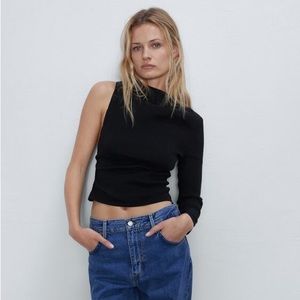 Zara Asymmetric Top